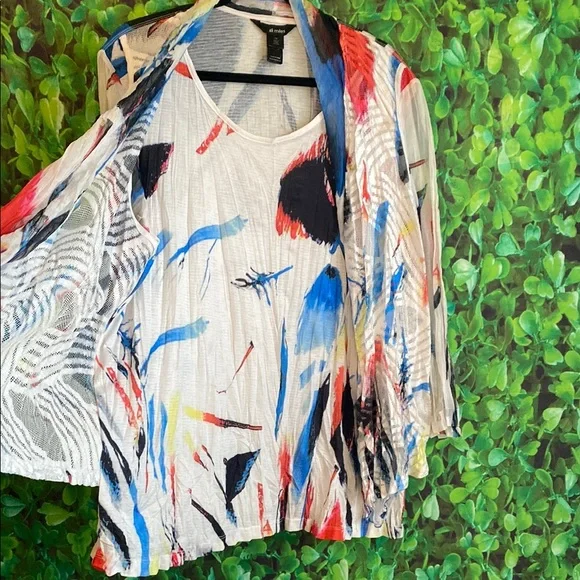 Ali Miles - Colorful Abstract Print Blouse(curvy size) - Picture 2 of 3